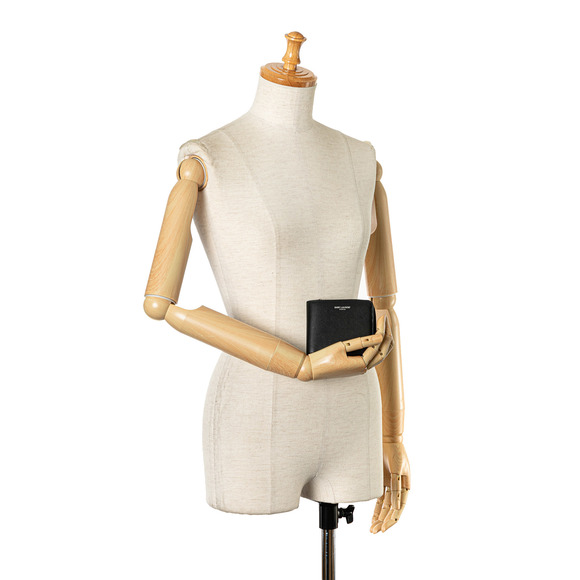 Pre-Loved Saint Laurent Leather Compact Wallet - Picture 10 of 10